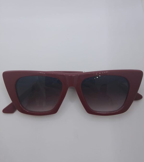SOLAR FEMININO PROTEÇÃO UVA E UVB 400